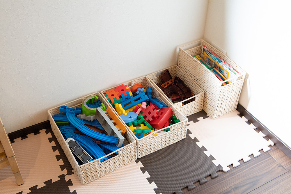 絵本やおもちゃもございます